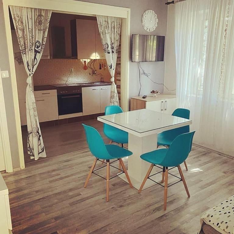 Apartment 51 Gornji Karin Zimmer foto